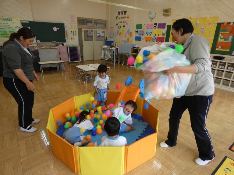 保育の様子　⑪　もも組