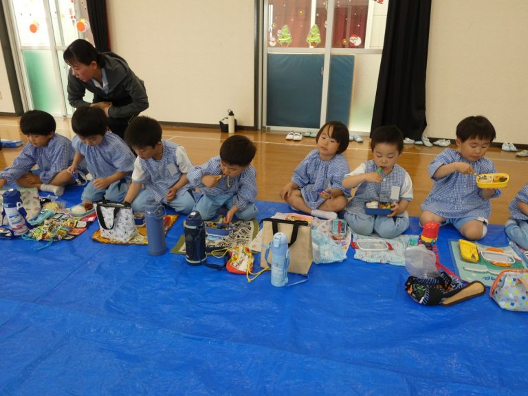 弁当　⑧　年中組