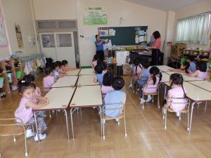 保育の様子　①　ばら組
