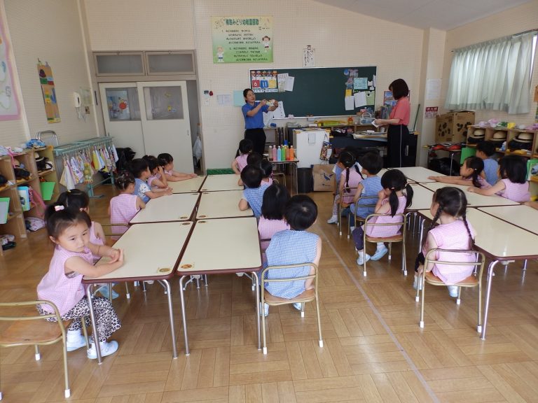 保育の様子 ① ばら組