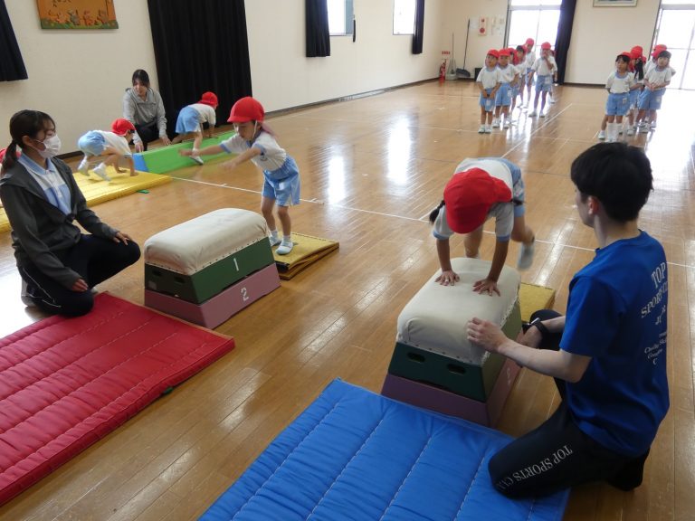 体育指導　⑤　すみれ組