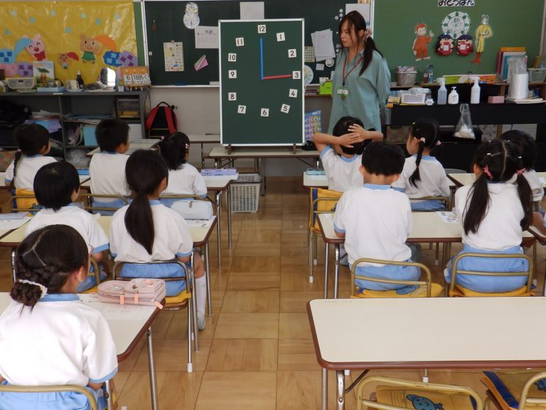 学研教室　③　すみれ組