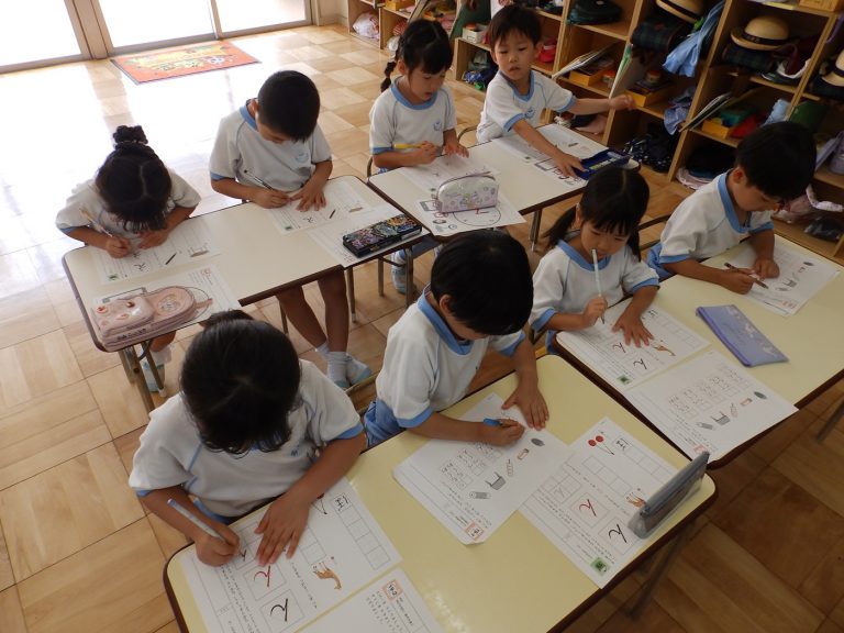 学研教室　⑤　すみれ組