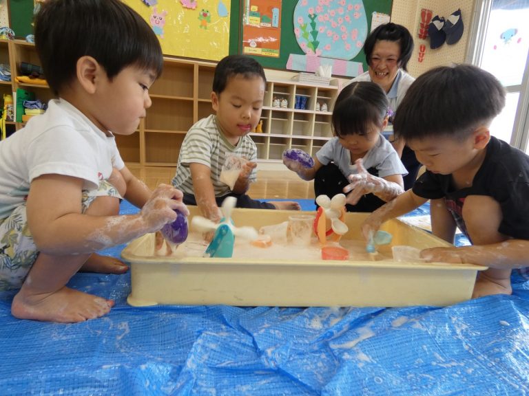保育の様子　⑫　もも組