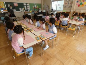 保育の様子　①　すみれ組