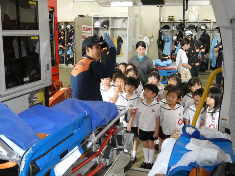 消防署見学　⑧　ゆり組