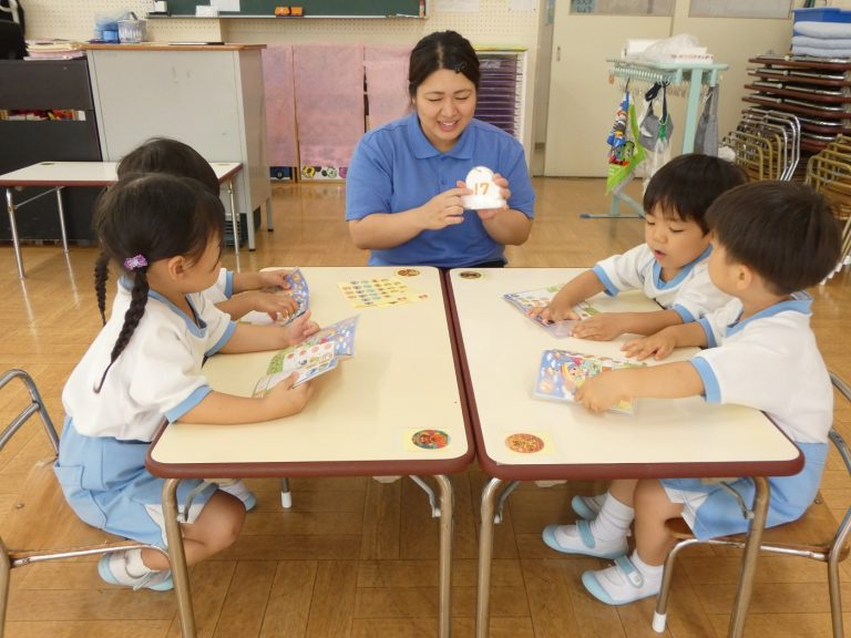 保育の様子　⑫　もも組