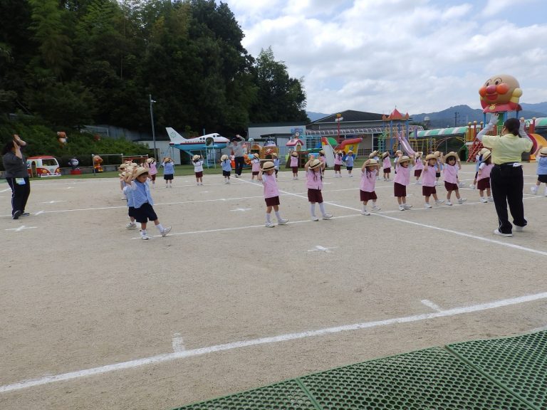 保育の様子　⑧　年少組
