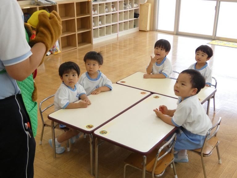 保育の様子　⑯　もも組