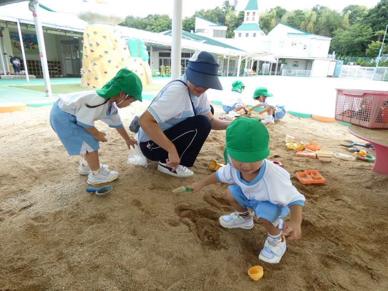 保育の様子　㉑　もも組