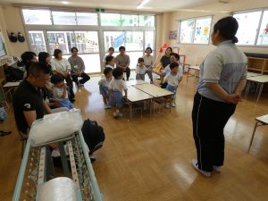 給食参観　①　もも組