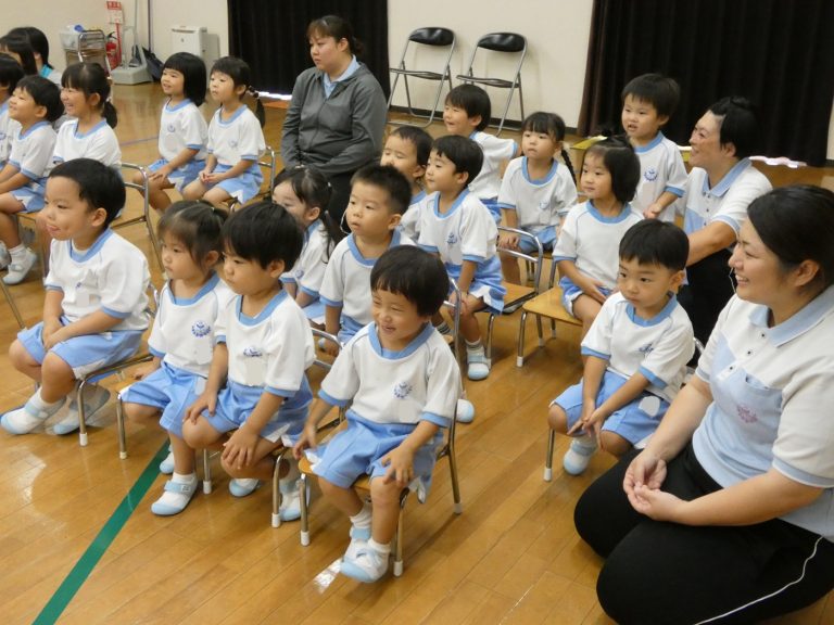 人形劇　⑥　満３歳児組