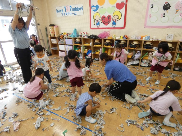 保育の様子　⑨　ばら組