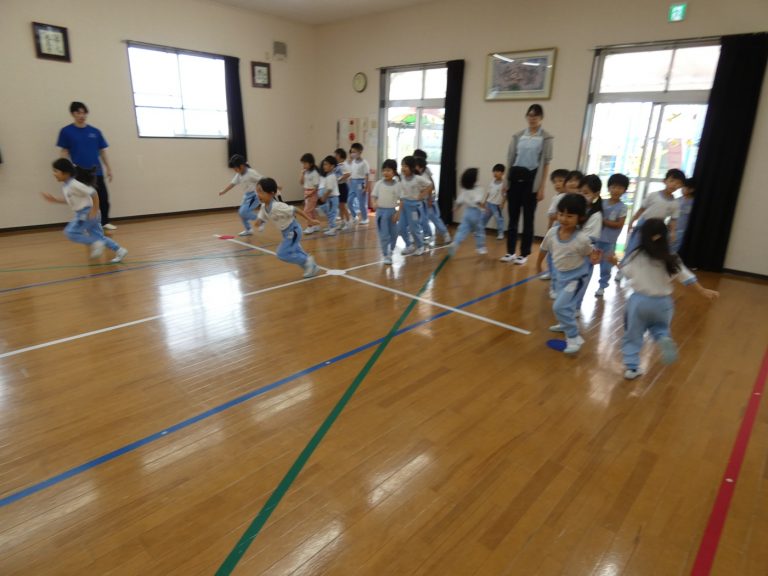 体育指導　⑤　すみれ組