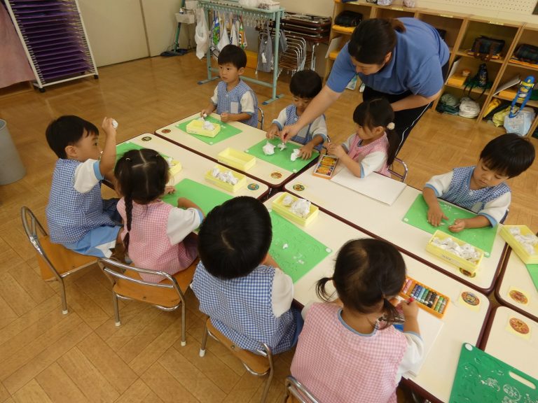 保育の様子　㉑　もも組