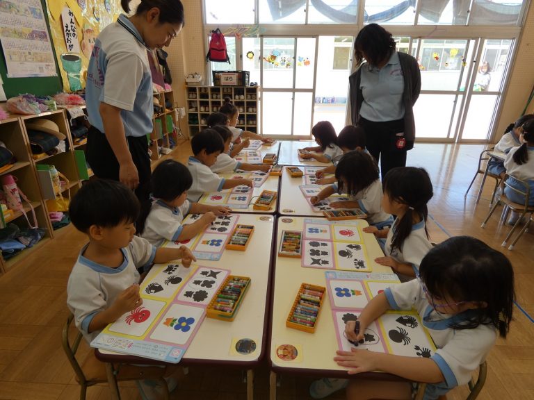 保育の様子　③　ばら組