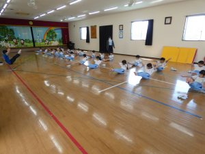 体育指導　①　すみれ組