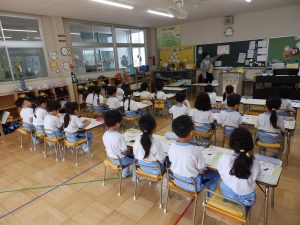 保育の様子　①　すみれ組