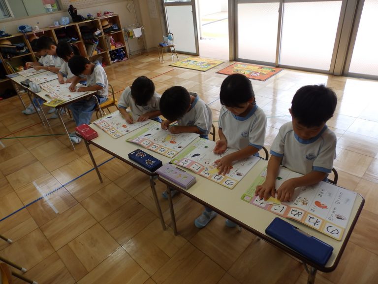 保育の様子　③　すみれ組