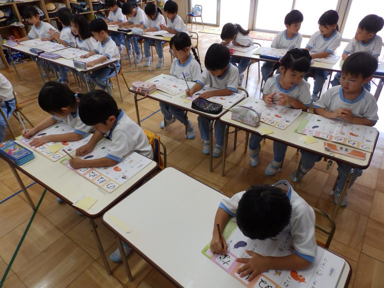 保育の様子　④　すみれ組