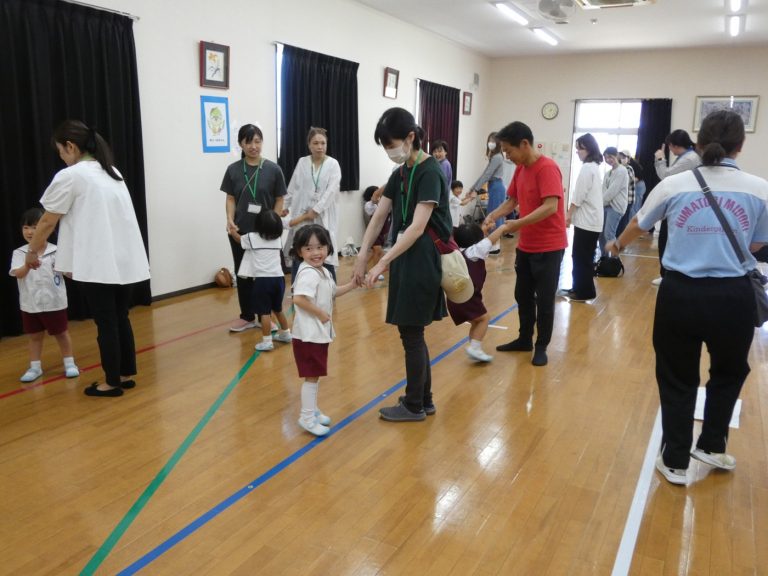親子ダンス講習会　⑤　年少組