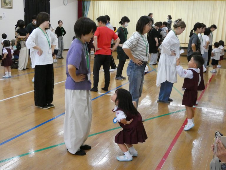 親子ダンス講習会　⑨　年少組